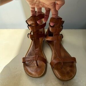 Women's Born Gladiator sandals. Size 9m. Leather upper and linings.